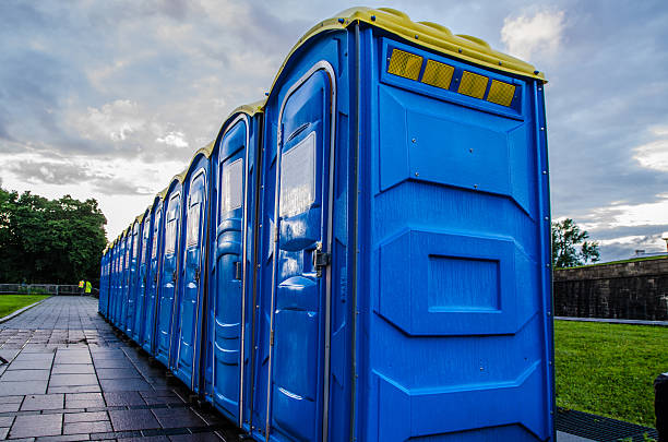 Best Portable restroom trailer rental  in Palm Shores, FL